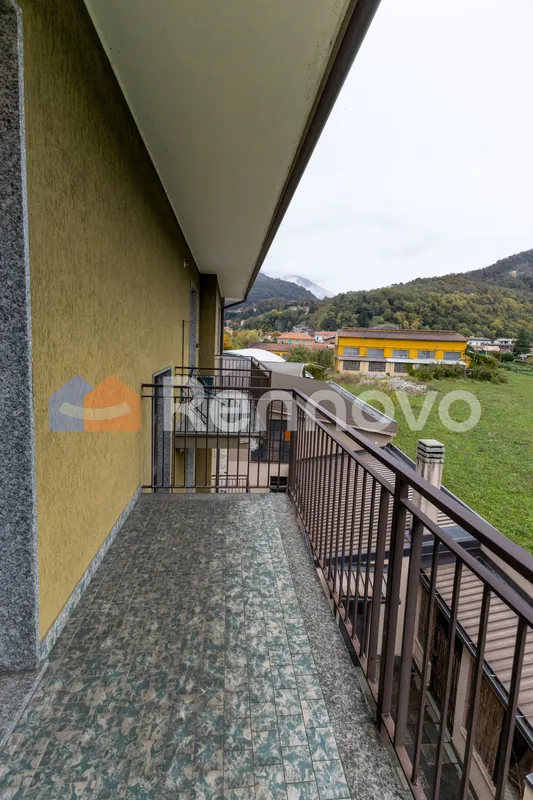 Trilocale a Canzo — foto 18 di 21