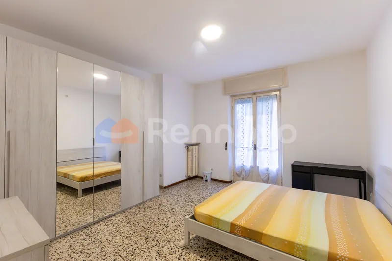 Camera matrimoniale con armadio a parete, Milano · Forlanini — foto 1 di 5